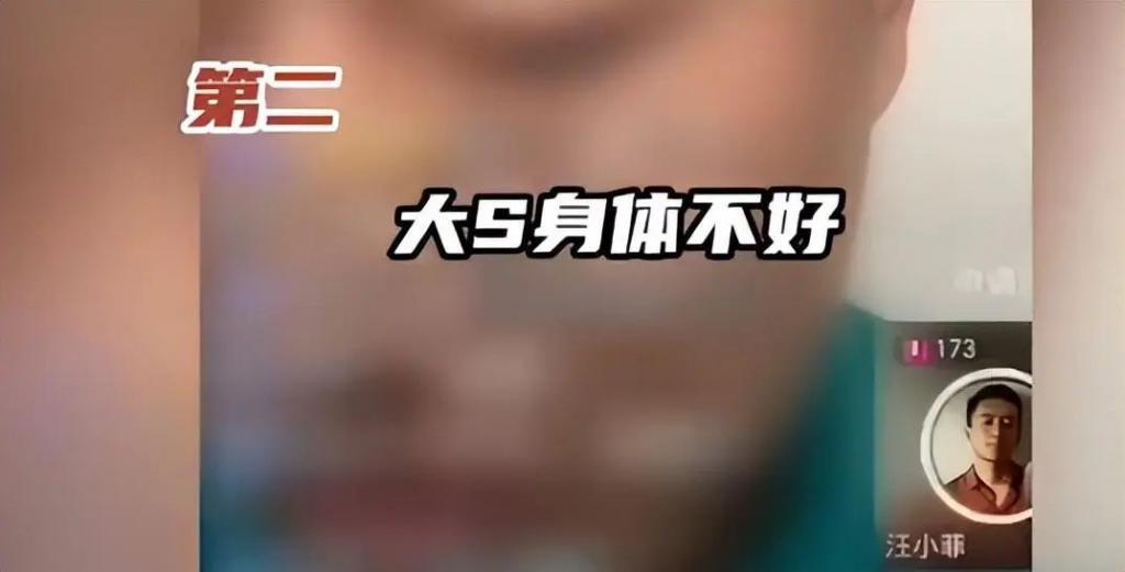 汪小菲又被拍了！牵美女街头散步，离婚后新欢不断