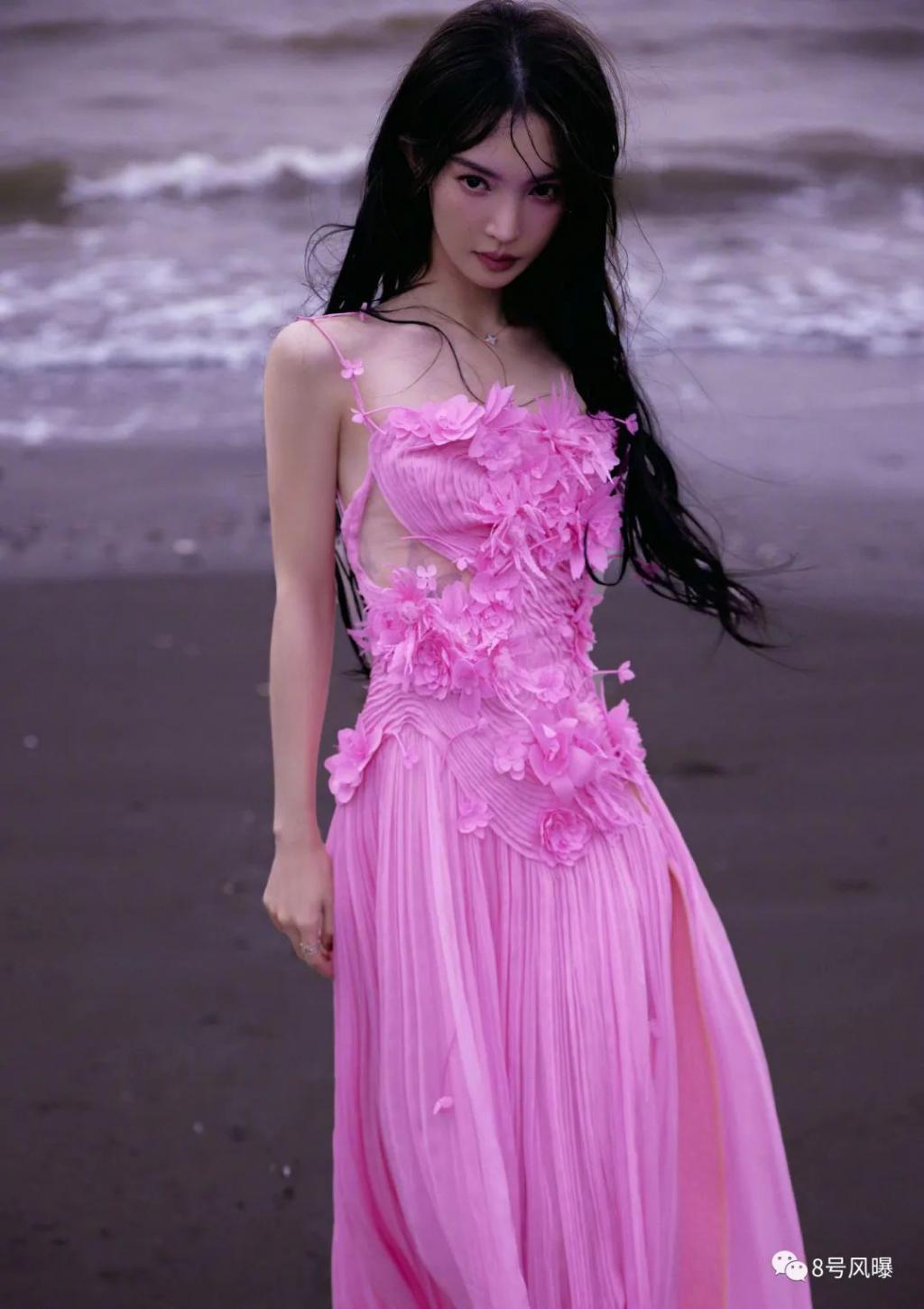 撞衫、炒CP、打瞌睡—明星修罗场真精彩！