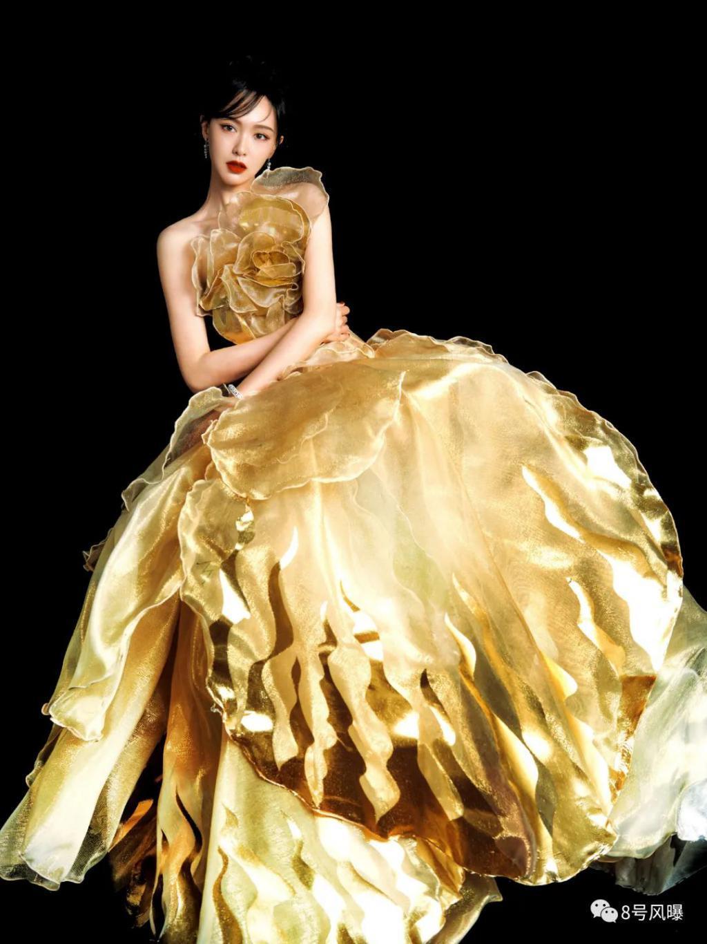 撞衫、炒CP、打瞌睡—明星修罗场真精彩！