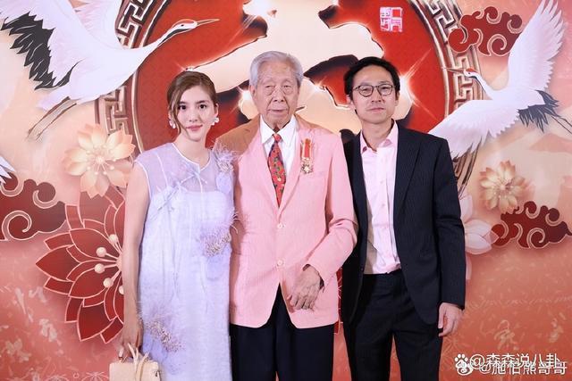 吴千语施伯雄官宣结婚！晒婚纱照撒狗粮，明年将举行婚礼