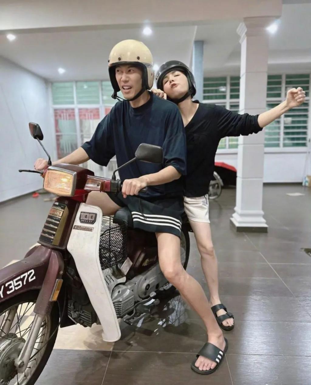 还记得Ella的儿子吗？小孩哥原来是个搞笑男？