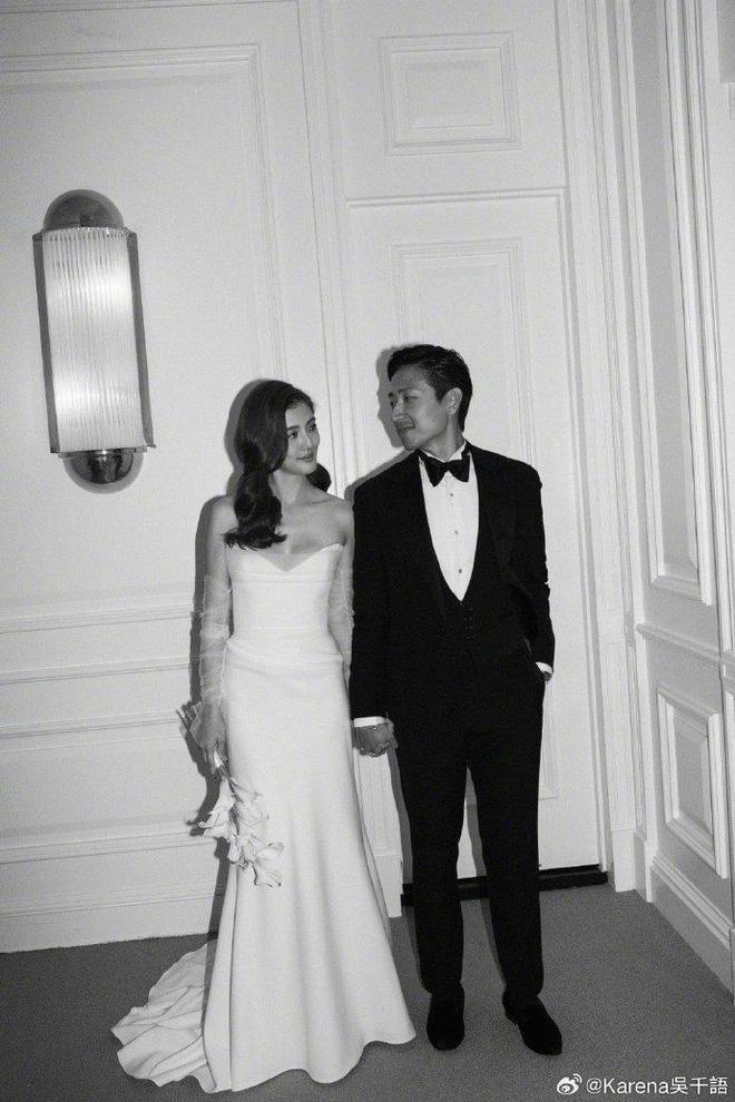 吴千语晒照官宣结婚 与老公甜蜜拥吻