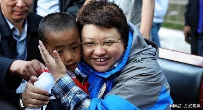 被实名举报假慈善的韩红,再次打脸举报者