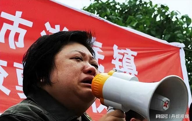 被实名举报假慈善的韩红,再次打脸举报者