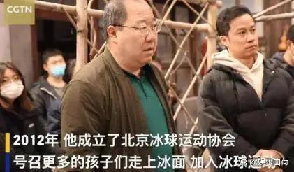 宋丹丹英达离婚26年俩儿子现状，同父不同命的心酸