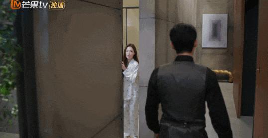 女明星装嫩被骂，这事能怪她吗？