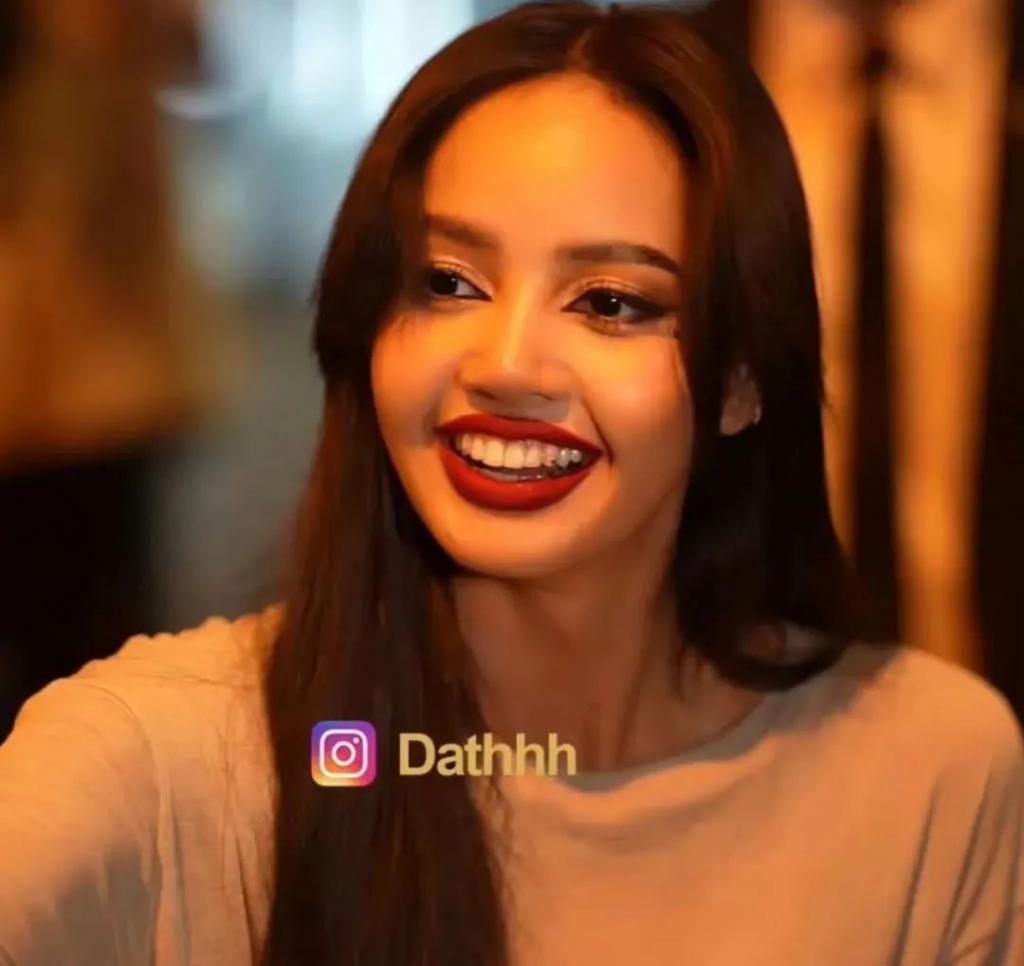 好久不见Lisa，疯马秀后状态好差，最近美回来啦？