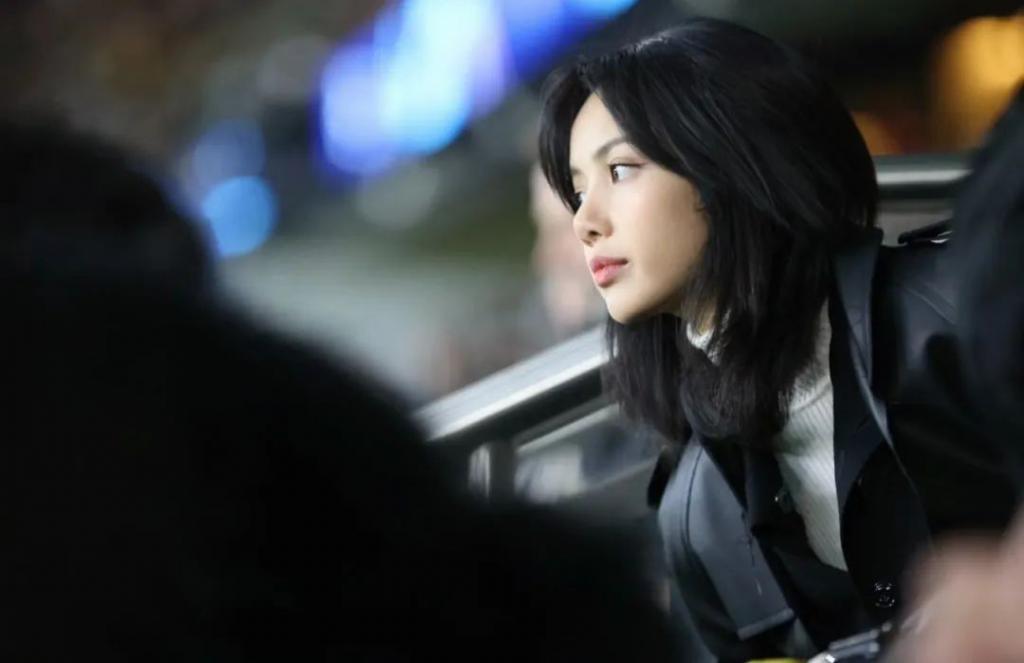 好久不见Lisa，疯马秀后状态好差，最近美回来啦？