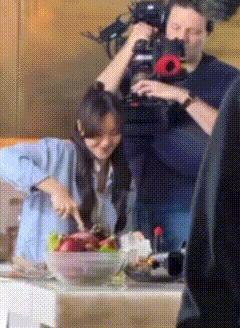 好久不见Lisa，疯马秀后状态好差，最近美回来啦？