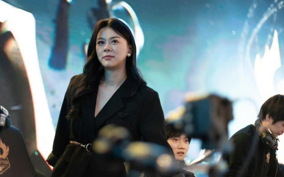 从北大学霸到王者荣耀教练，电竞治好了她的容貌焦虑