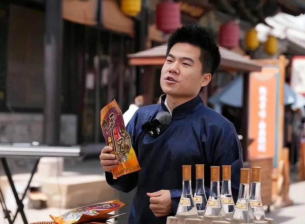 “空降”董宇辉，新东方文旅就会好吗？