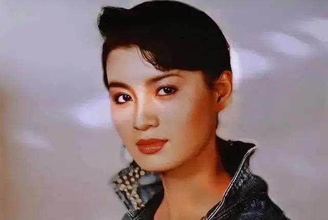 “李云龙娇妻”史兰芽：结三次婚，35岁带娃嫁李幼斌被宠成少女