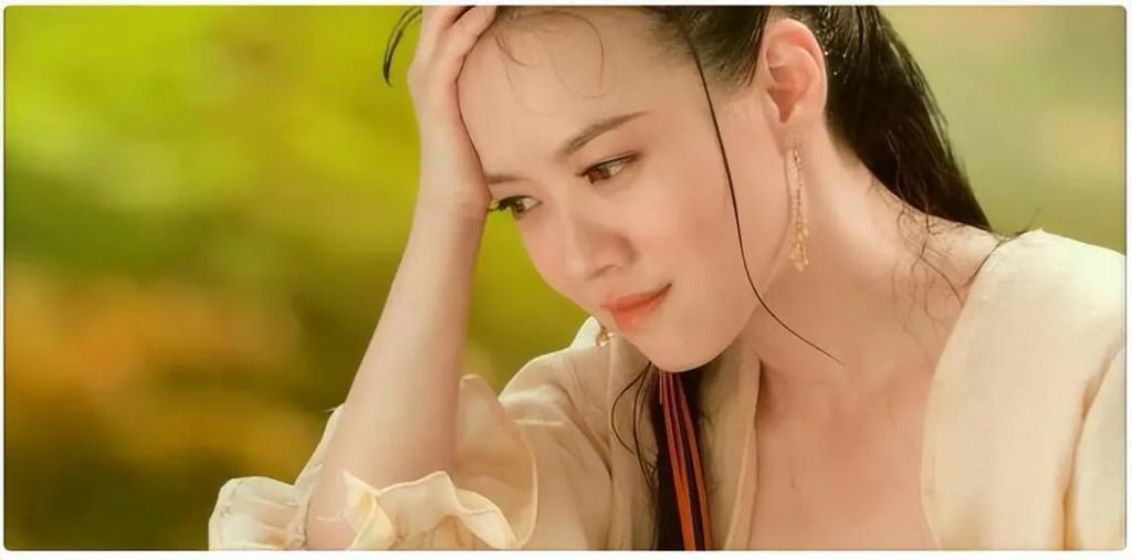 先不说曾志伟的“风流韵事”，来聊聊他的几个儿女