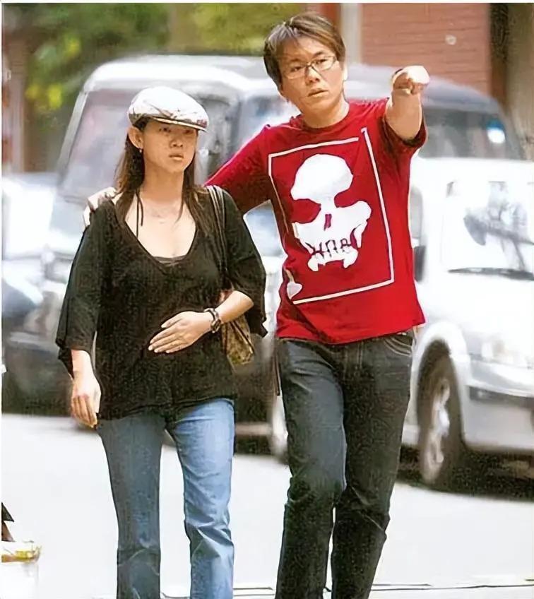 先不说曾志伟的“风流韵事”，来聊聊他的几个儿女