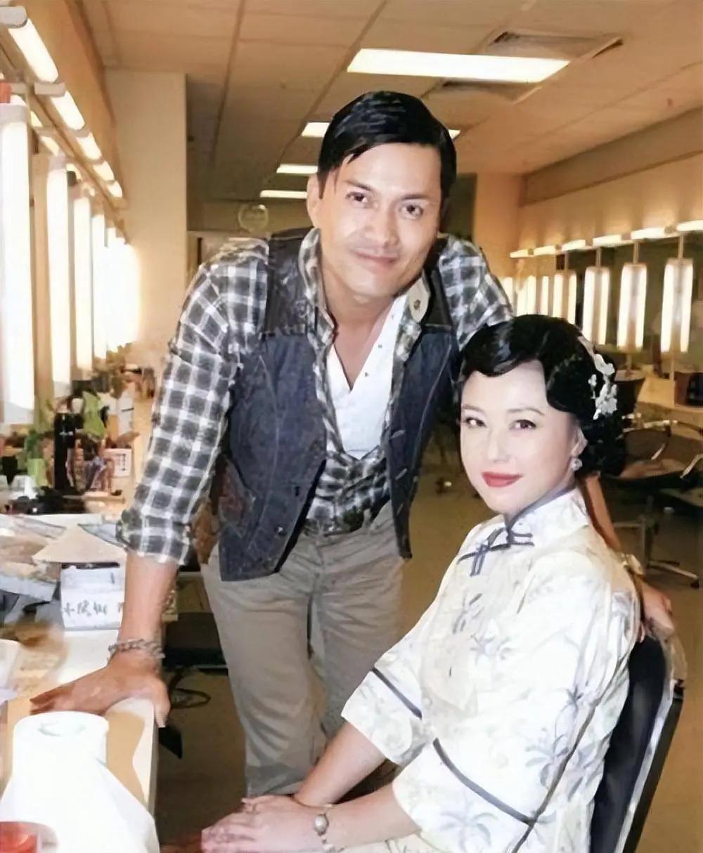 一婚周海媚、二婚邝美云,三婚亿万富婆,吕良伟到底凭啥