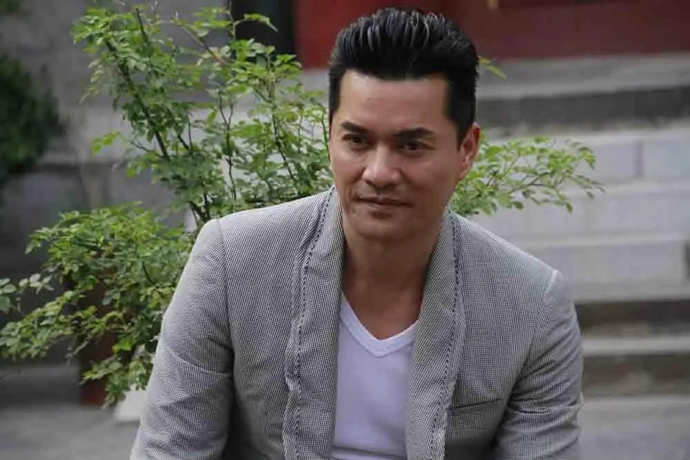 一婚周海媚、二婚邝美云,三婚亿万富婆,吕良伟到底凭啥