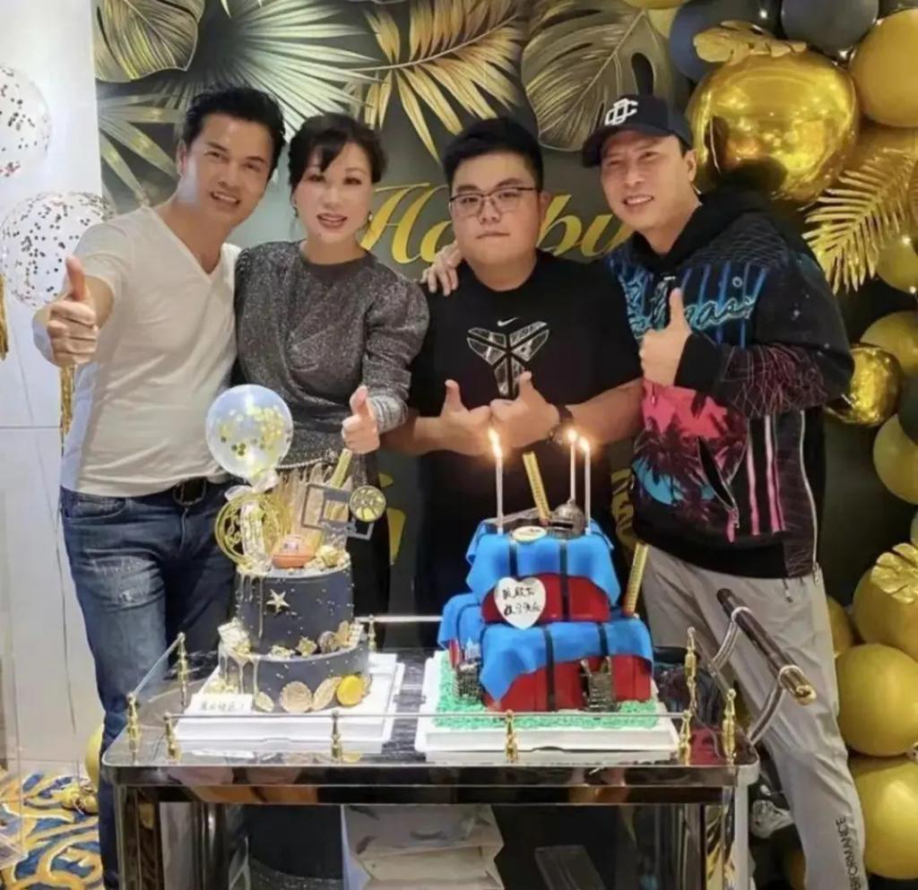 一婚周海媚、二婚邝美云,三婚亿万富婆,吕良伟到底凭啥