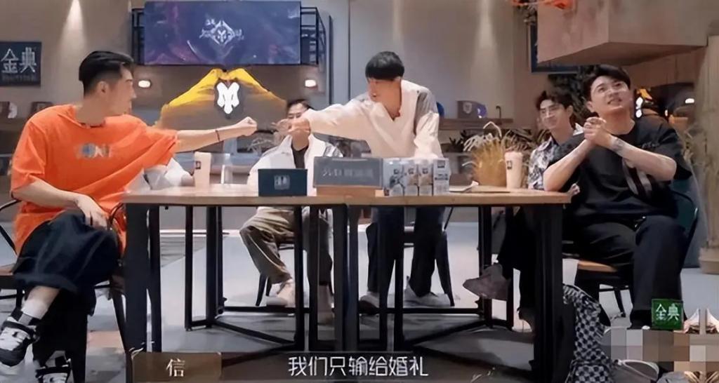 假结婚假离婚连小孩都是假的，这届明星还能再离谱一点吗？