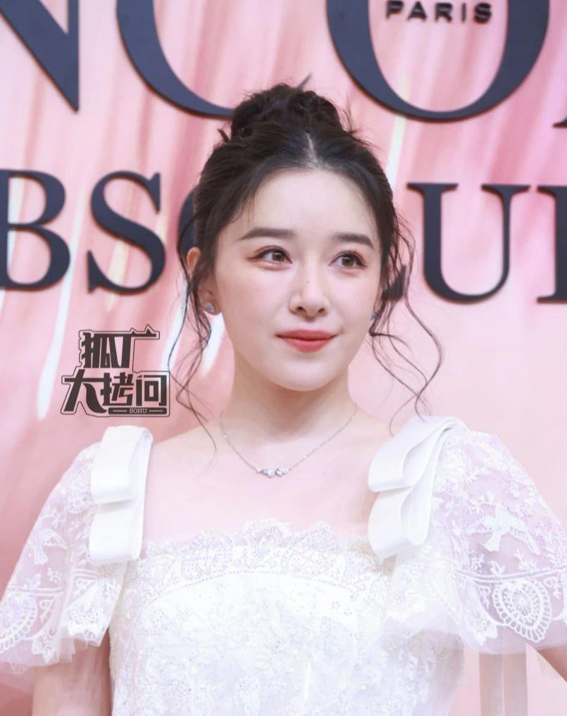 上海这一夜,倪妮张婧仪好美,赵今麦造型老气被吐槽