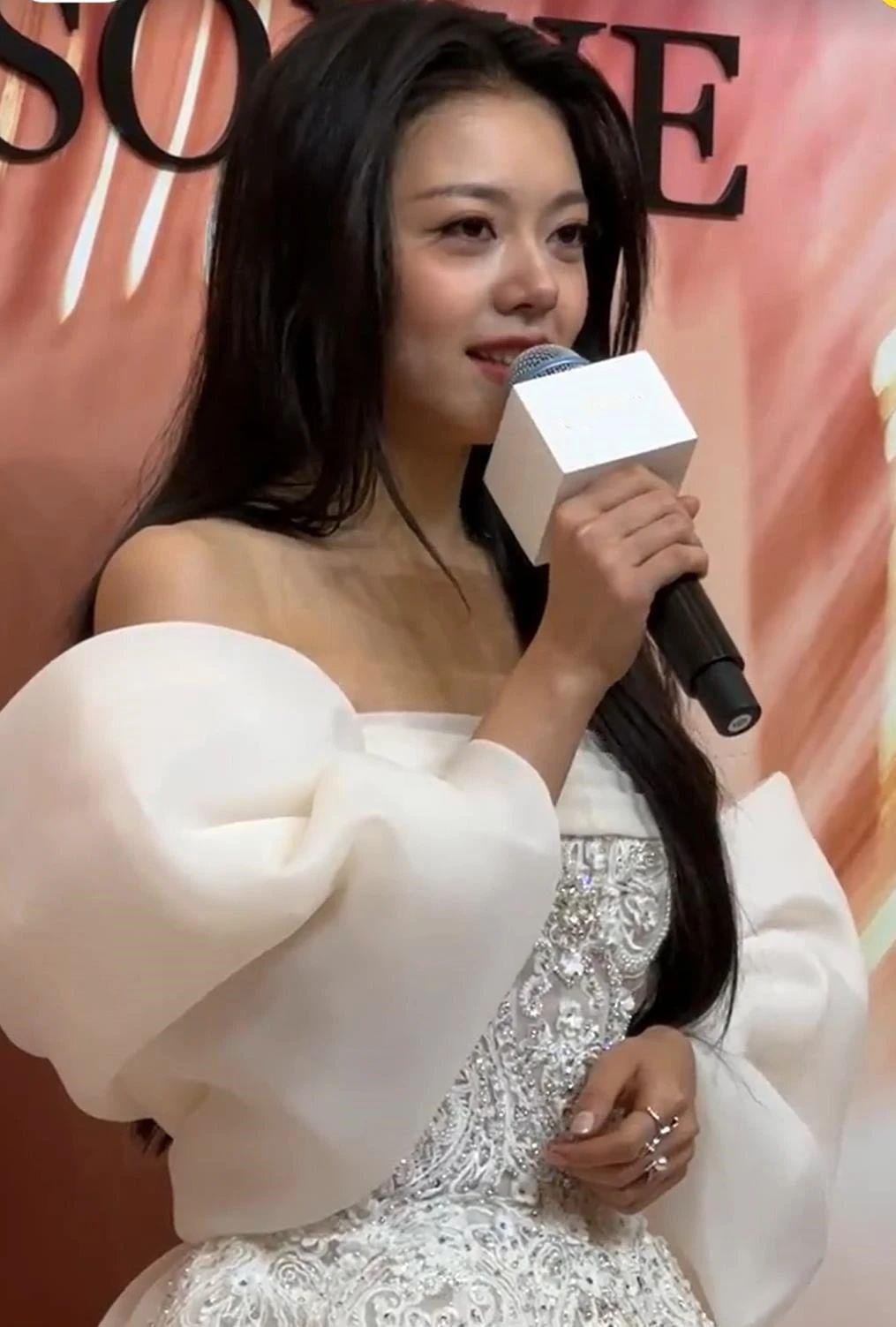 上海这一夜,倪妮张婧仪好美,赵今麦造型老气被吐槽