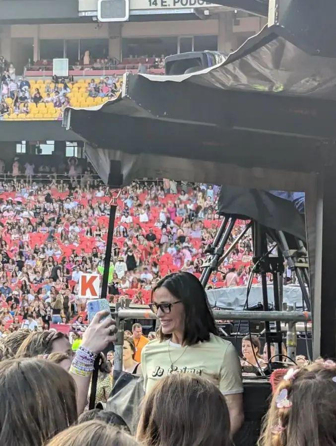 顶级女爱豆，娱乐圈最好赚的职业