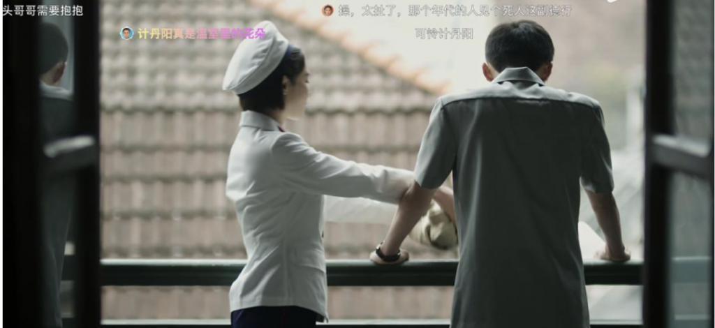 涂脂抹粉审美降级？「硅胶脸」演谍战好出戏！张艺谋太明智