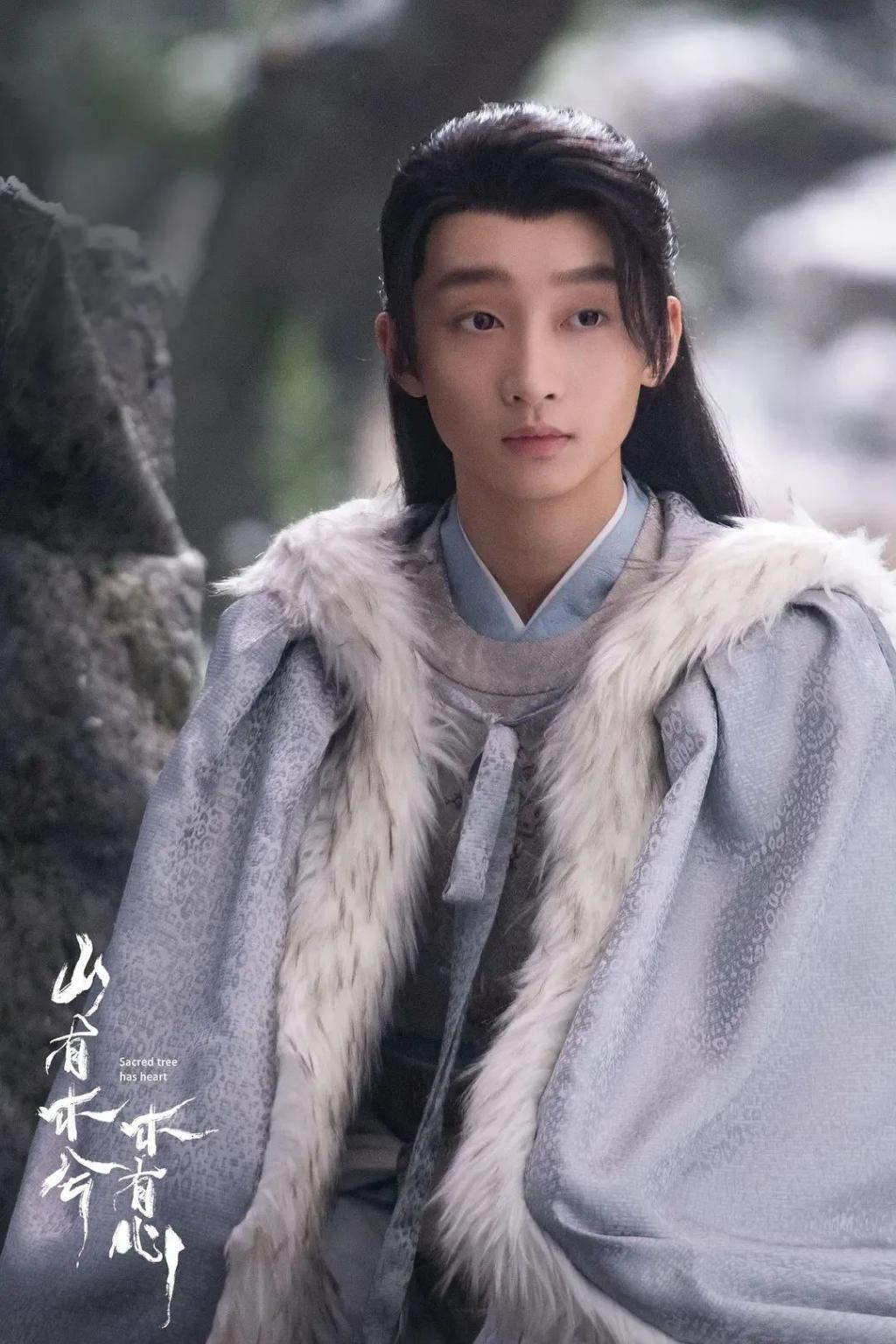 无语了，男主还能再丑点嘛？！