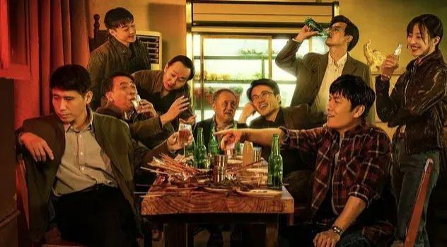 《三大队》剧版主演秦昊对比电影版主演张译，三轮结果如下