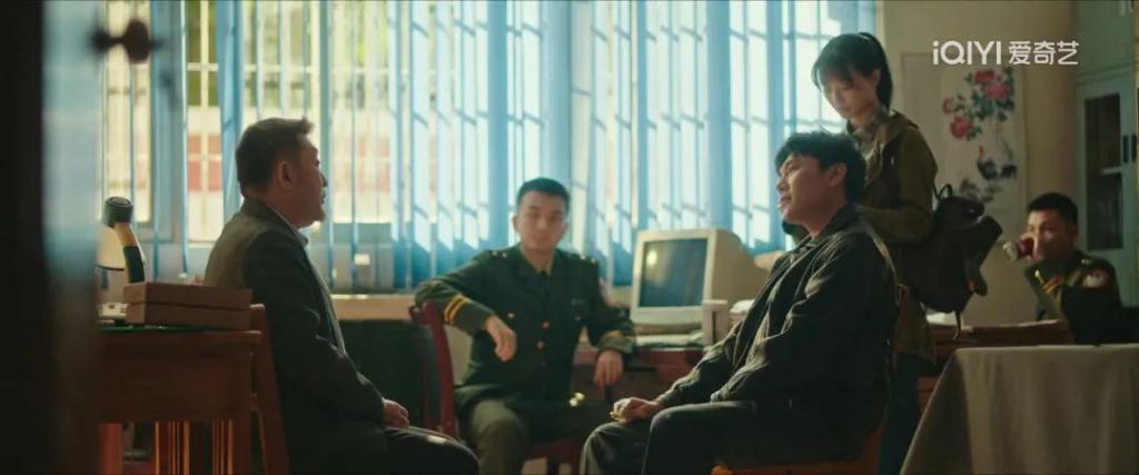 《三大队》剧版主演秦昊对比电影版主演张译，三轮结果如下