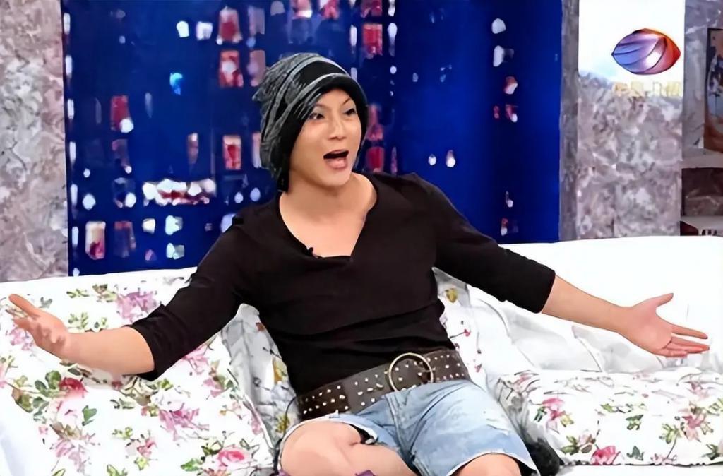 娱乐圈除了金星外，原来还有3位明星是变性人，真看不出来