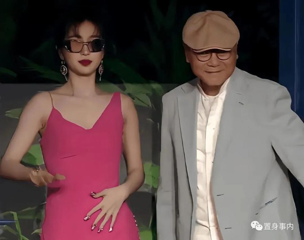 在范伟面前“展示身材”，让“影视小花”的不体面现了原形