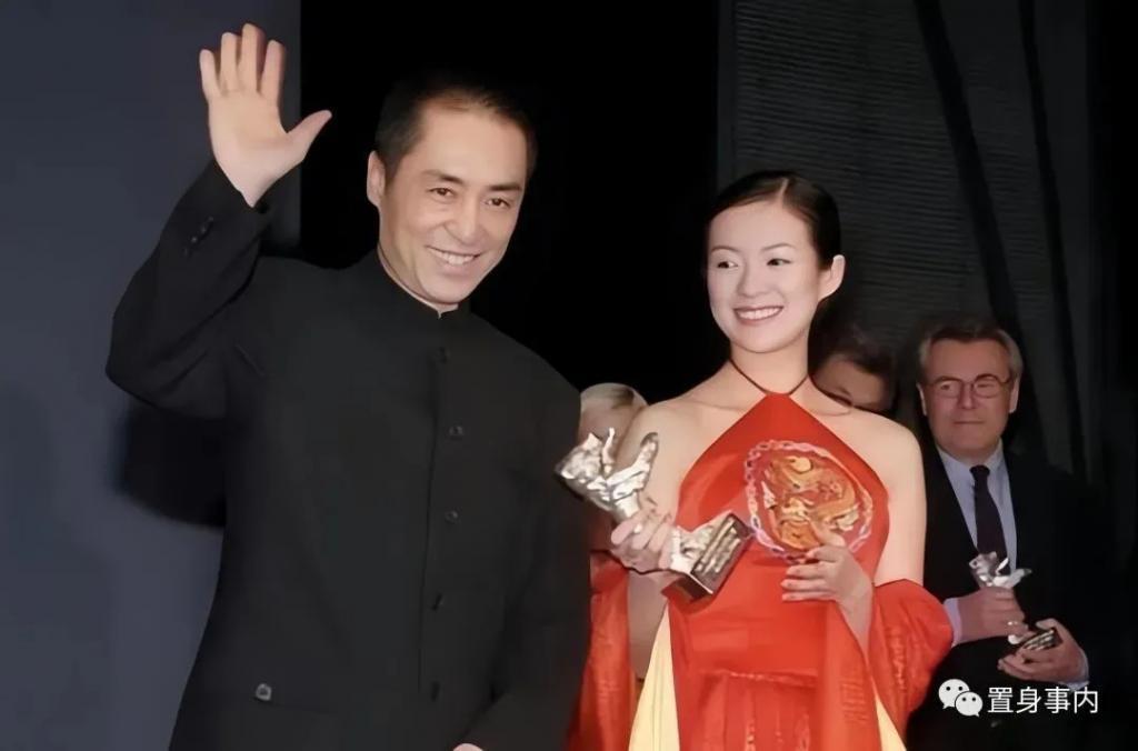 在范伟面前“展示身材”，让“影视小花”的不体面现了原形