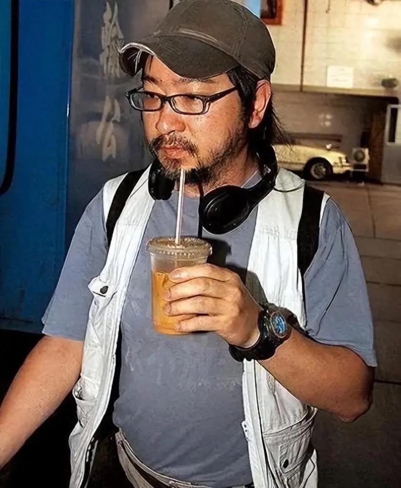 基因能有多偏心？这7位明星与兄弟姐妹，根本不像一个妈生的