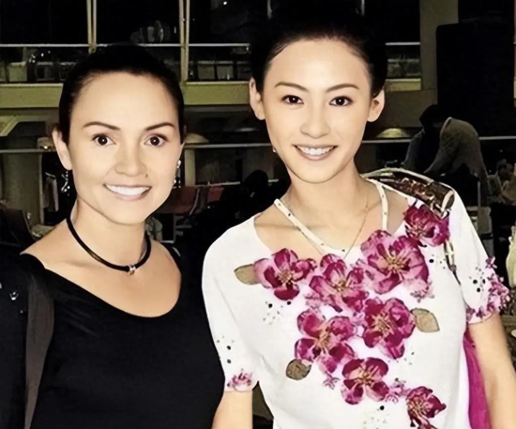 基因能有多偏心？这7位明星与兄弟姐妹，根本不像一个妈生的