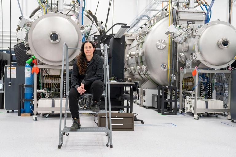 贝索斯要单挑马斯克星链？先花100亿美元将3000多颗卫星送上天再说