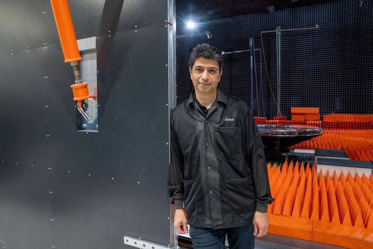 贝索斯要单挑马斯克星链？先花100亿美元将3000多颗卫星送上天再说