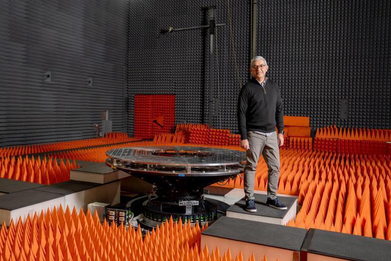 贝索斯要单挑马斯克星链？先花100亿美元将3000多颗卫星送上天再说