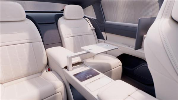 蔚来ET9正式发布！李斌：全球当之无愧的行政、技术旗舰