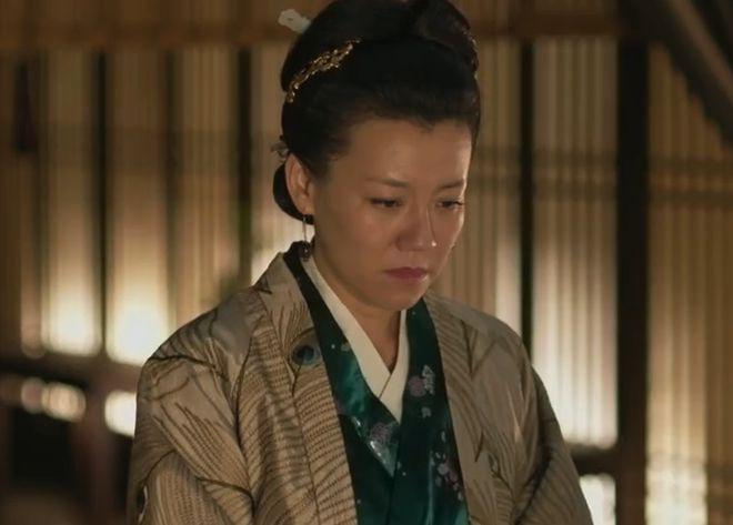 知否:明兰终于对盛紘说出母亲身世,墨兰大惊,大娘子赶忙攥紧手