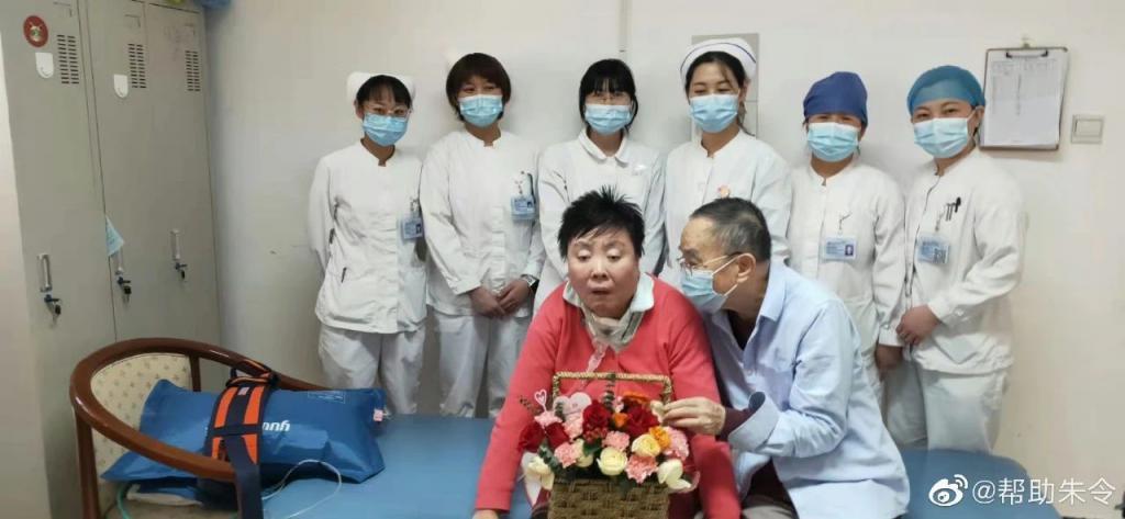 告别朱令，和她被偷走的三十年