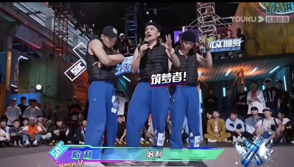 好双标…怎么他火了就被说低俗…