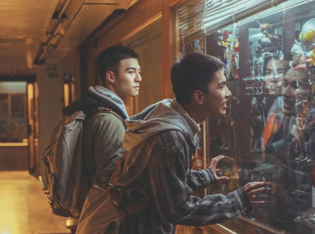 同时谈三个，这姐玩越大越蹿红