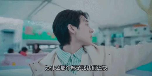 同时谈三个，这姐玩越大越蹿红