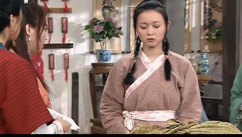同时谈三个，这姐玩越大越蹿红