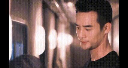 还记得《庆余年》里的小叶轻眉吗？18岁的她长这样…