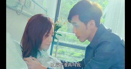 还记得《庆余年》里的小叶轻眉吗？18岁的她长这样…