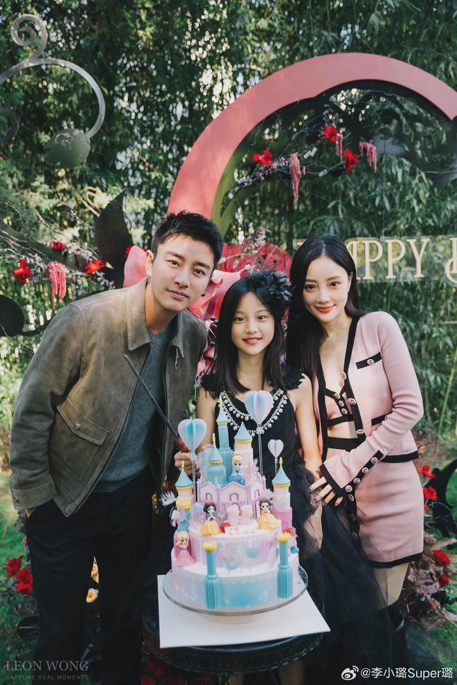 11岁甜馨登时尚杂志封面 演绎冬日大片宛若小公主