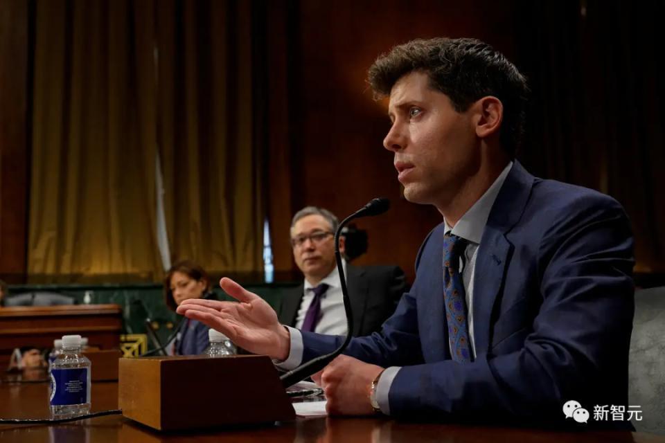 奥特曼突遭起底生活奢靡：戴340万名表，开上亿豪车，买价值6亿豪宅