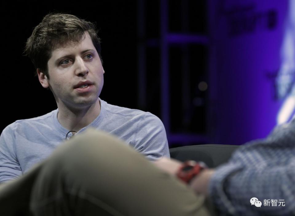 奥特曼突遭起底生活奢靡：戴340万名表，开上亿豪车，买价值6亿豪宅