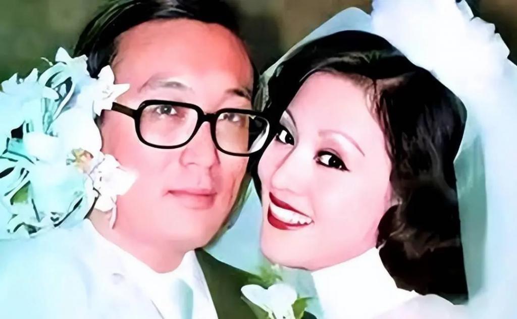 隐忍43年不离婚，丈夫去世后继承70亿财产，史上最强原配